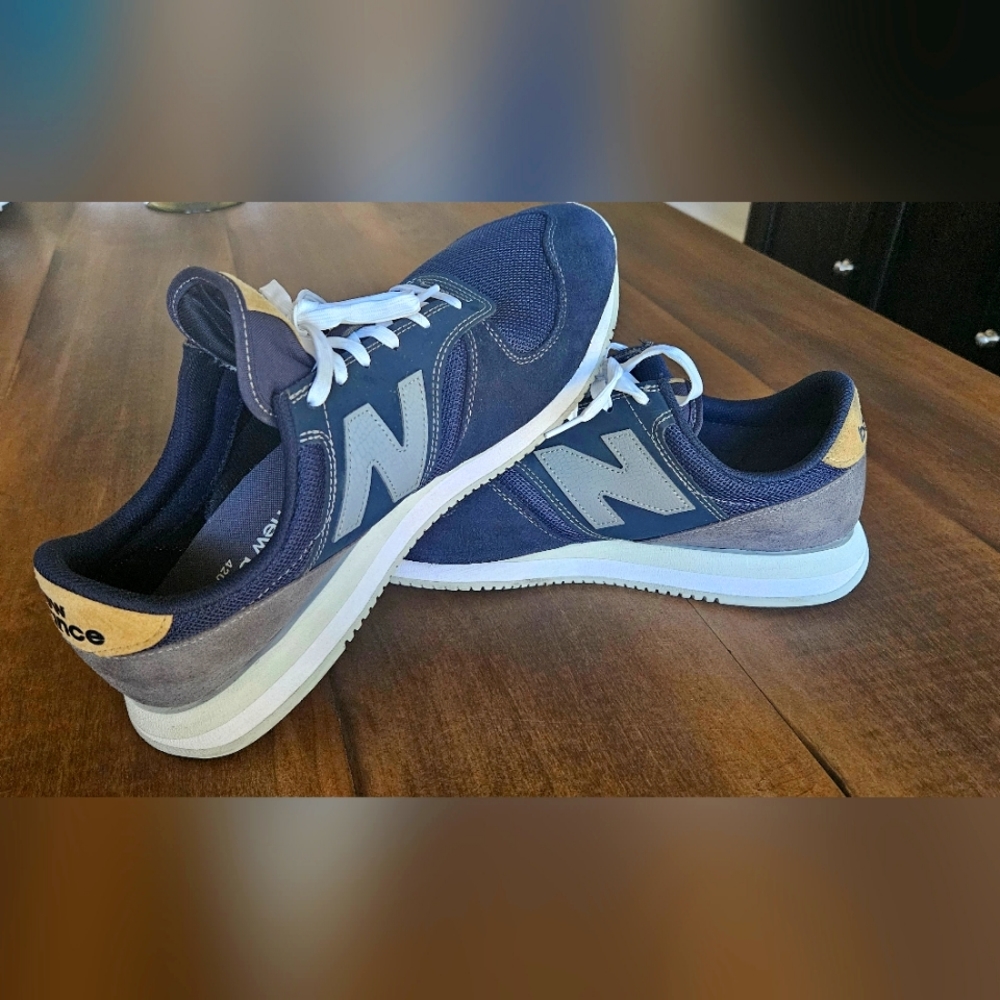 New Balance 420